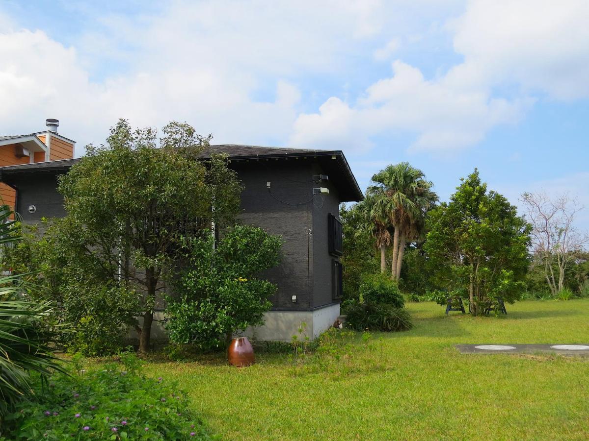 Cottage Orange House Yakushima ياكوشيما المظهر الخارجي الصورة